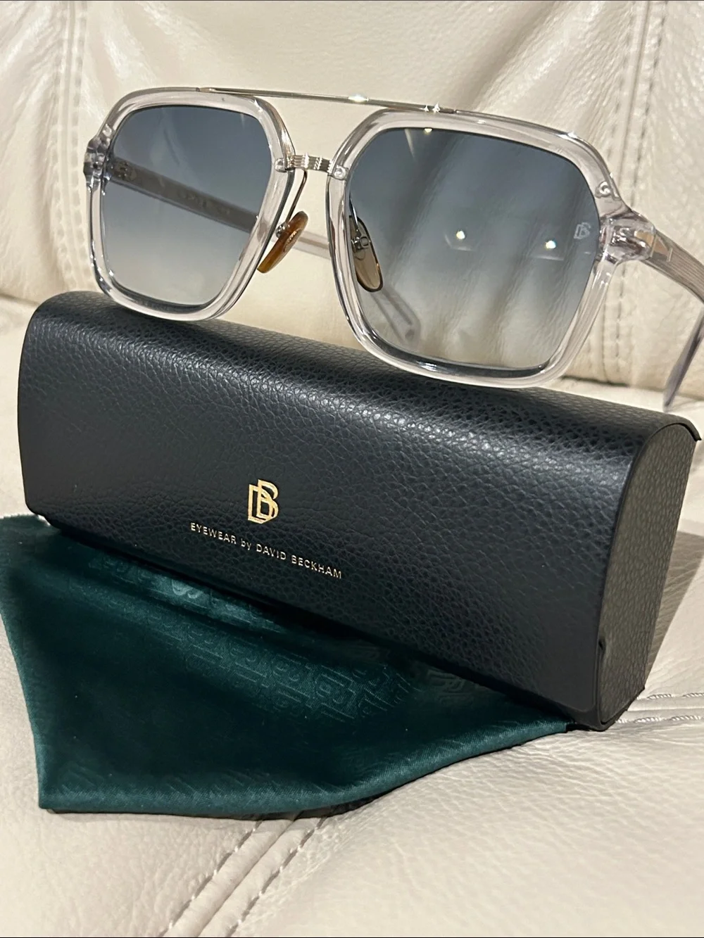 David Beckham DB 7128/S Sunglasses Brand New w/Case